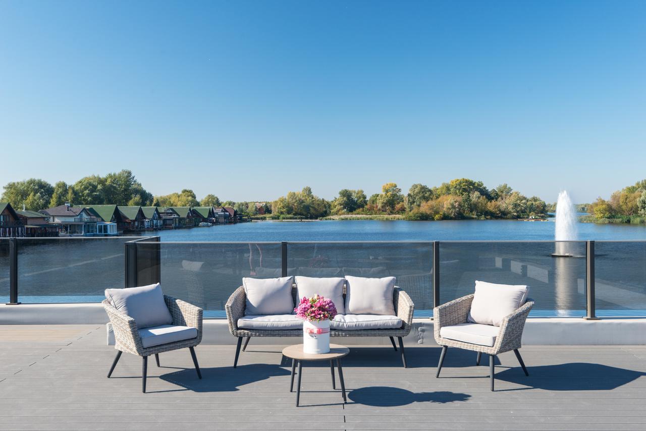 Riviera Zoloche Resort & Spa Vishenki  ภายนอก รูปภาพ