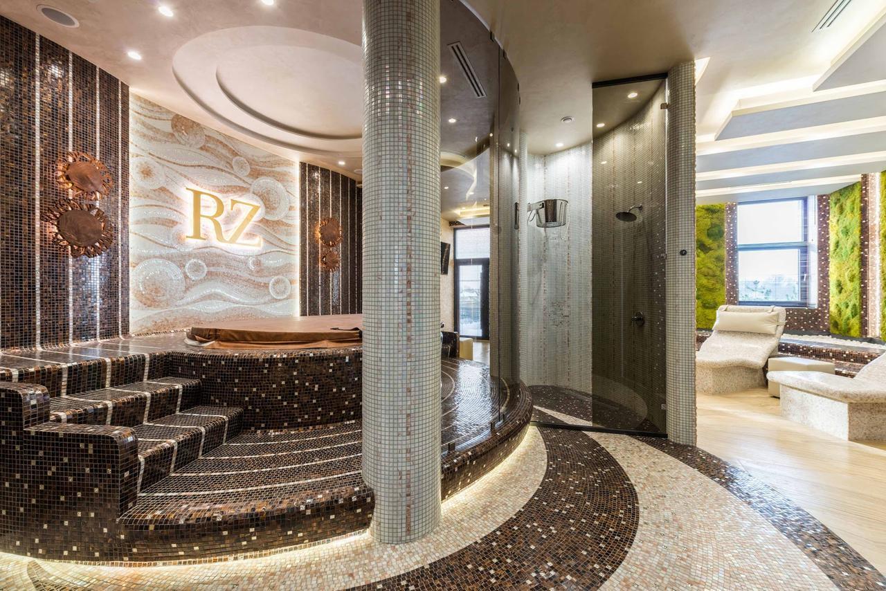Riviera Zoloche Resort & Spa Vishenki  ภายนอก รูปภาพ
