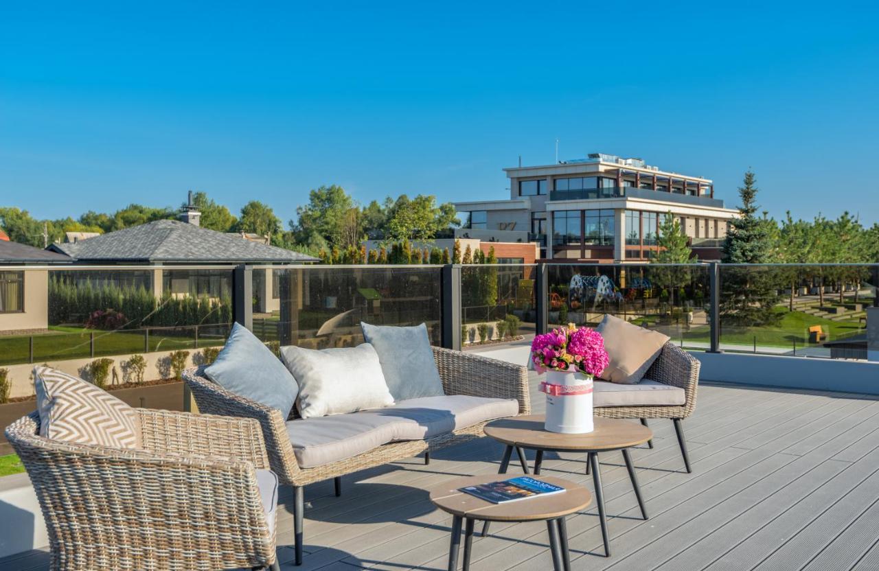 Riviera Zoloche Resort & Spa Vishenki  ภายนอก รูปภาพ