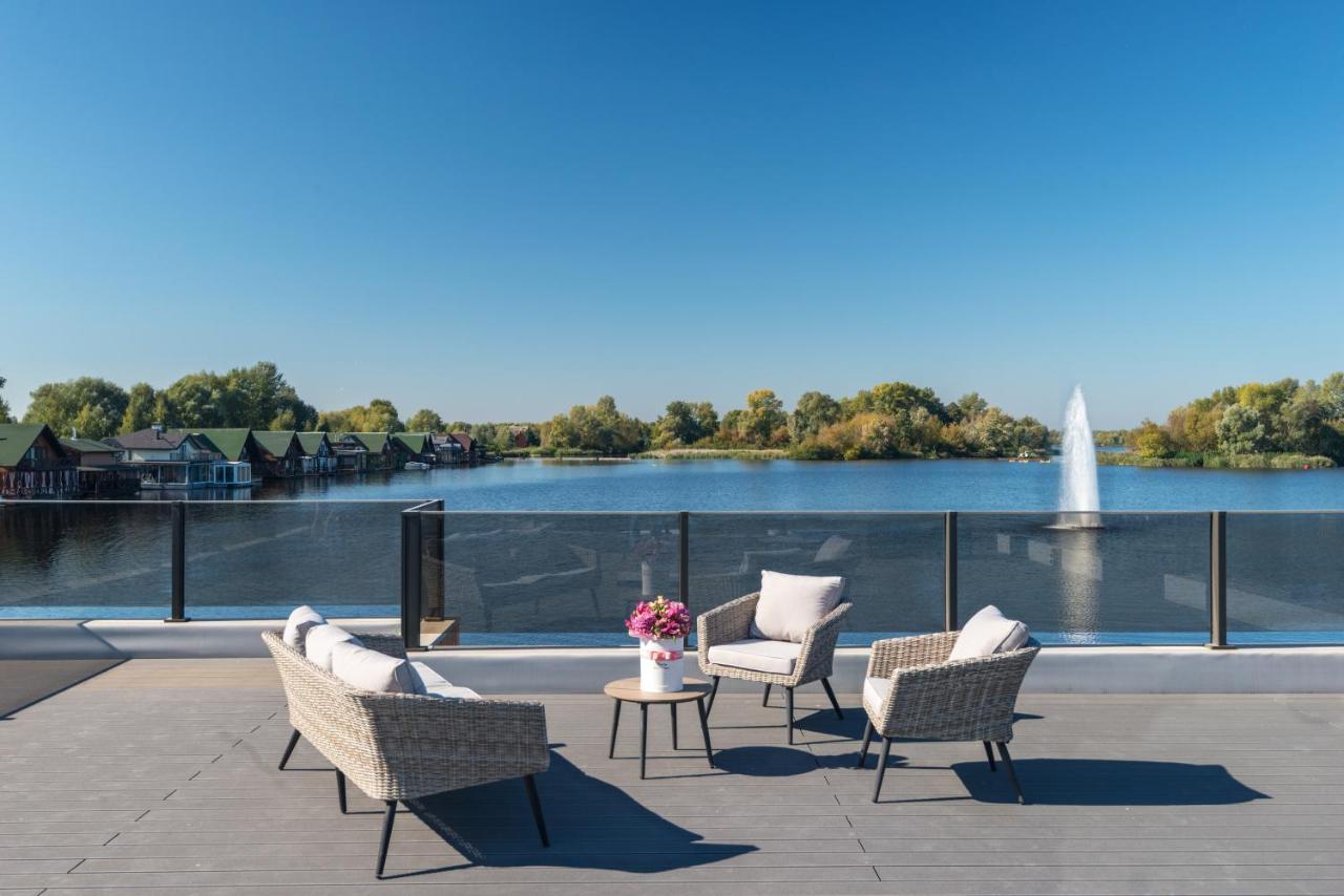 Riviera Zoloche Resort & Spa Vishenki  ภายนอก รูปภาพ